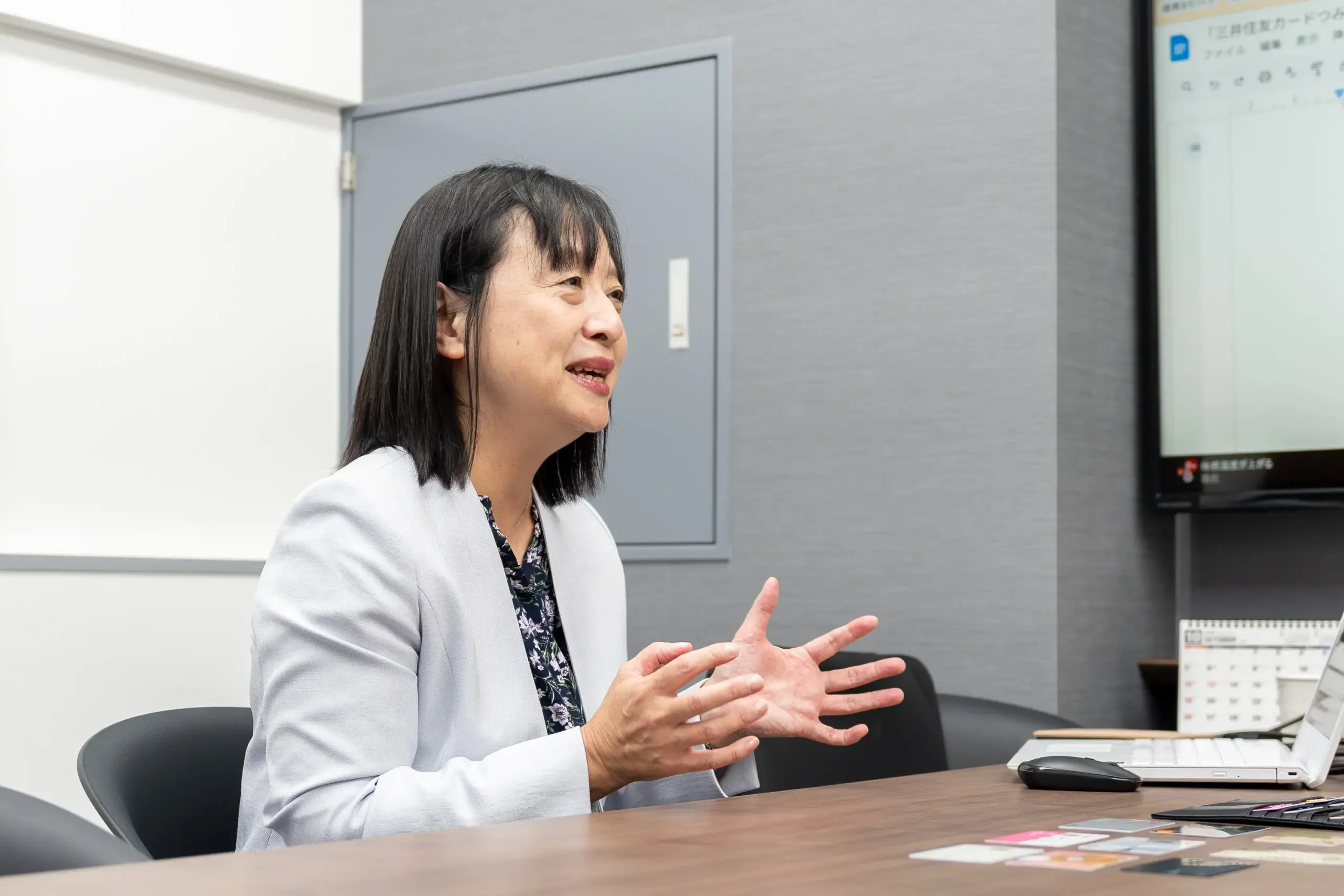 年会費と還元率、ポイントの使いやすさを中心に選ぶのがおすすめだという