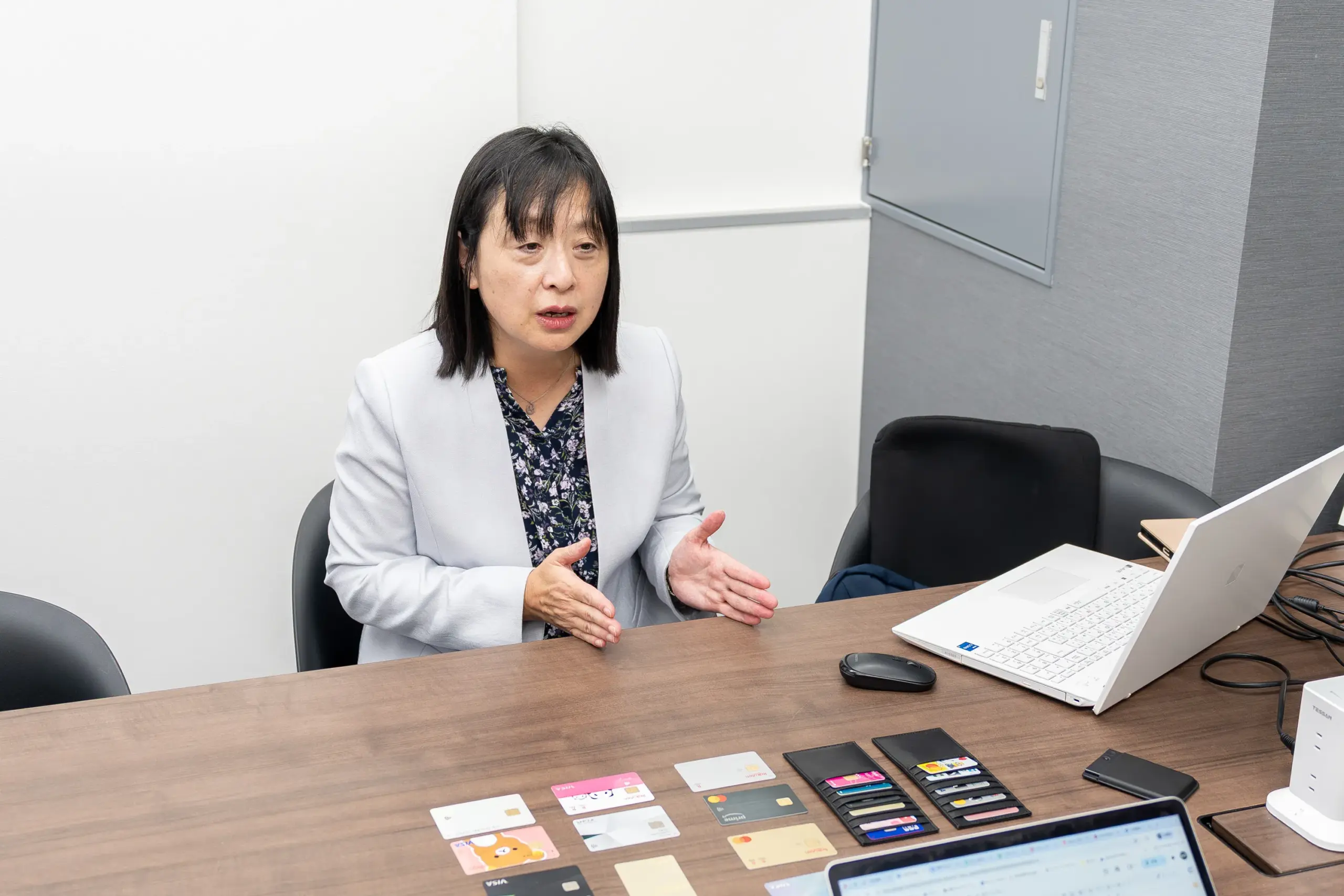 クレジットカードはお得に惹かれないように3枚程度に収めるのがおすすめ