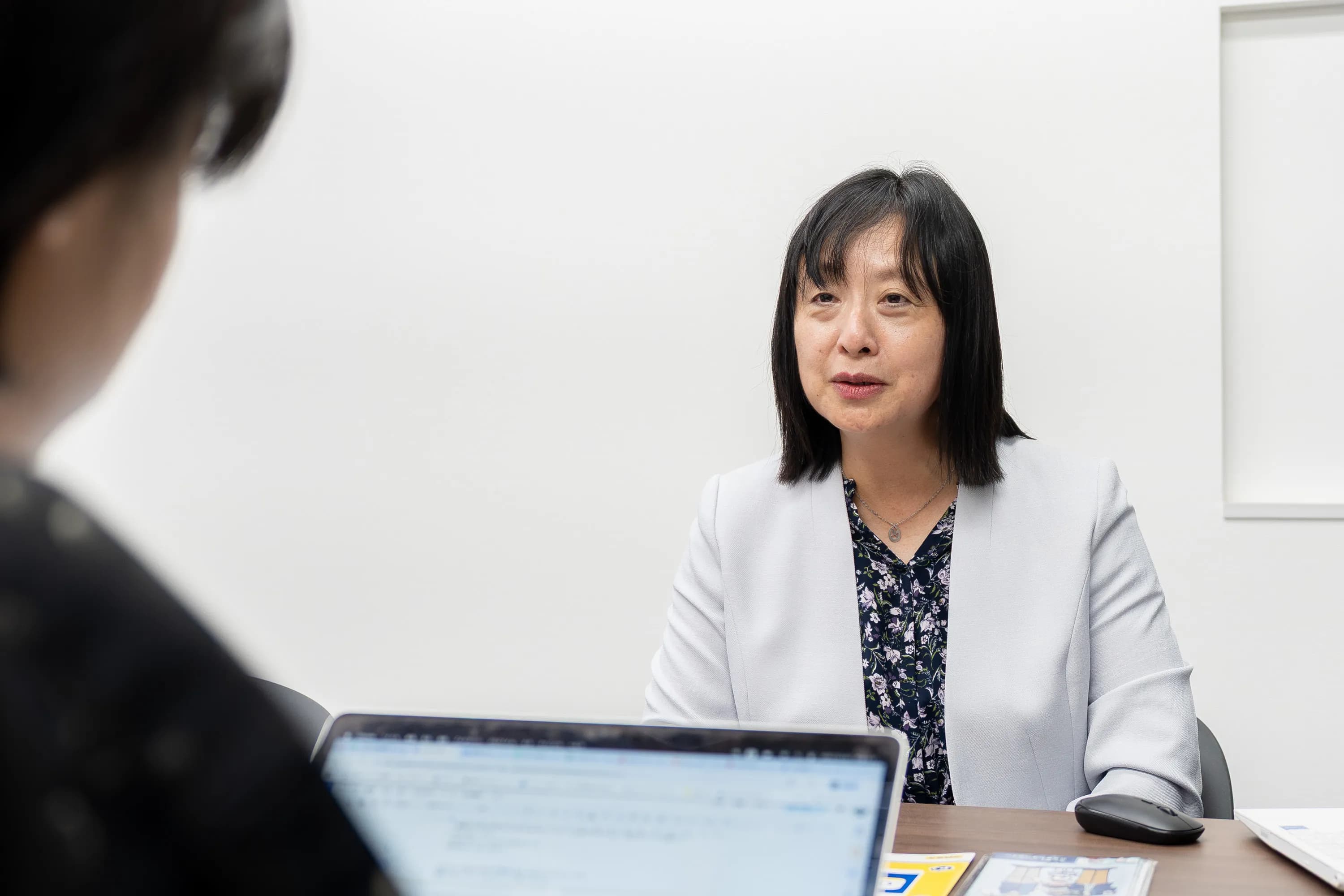 監修者山内さんインタビュー風景写真2